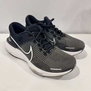 Nike ZoomX Invincible Runner Flyknit 2 size 12